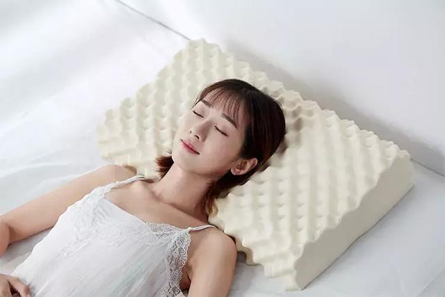 “睡眠神器”乳胶枕，各种实验对比！