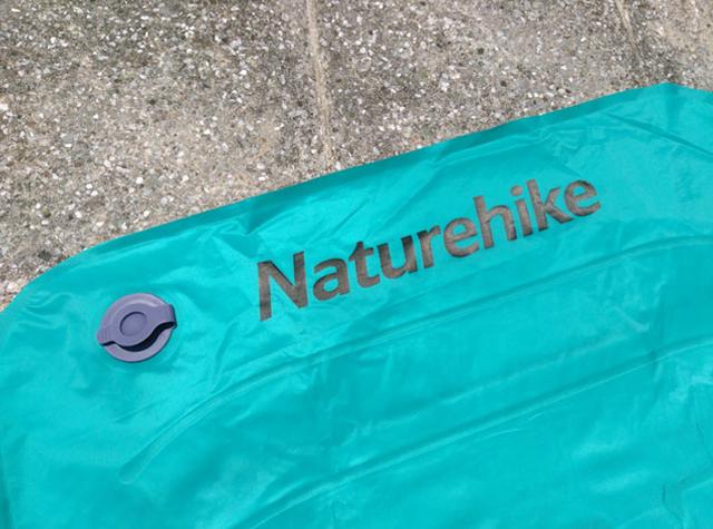 NatureHike超轻量蛋槽带枕充气睡垫测评