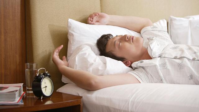 选对枕头很重要有助睡眠、提高身心健康，如何选择看这几点